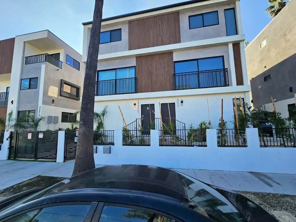 photo 1 of StaysPro - Hollywood Homes Minutes to Everything