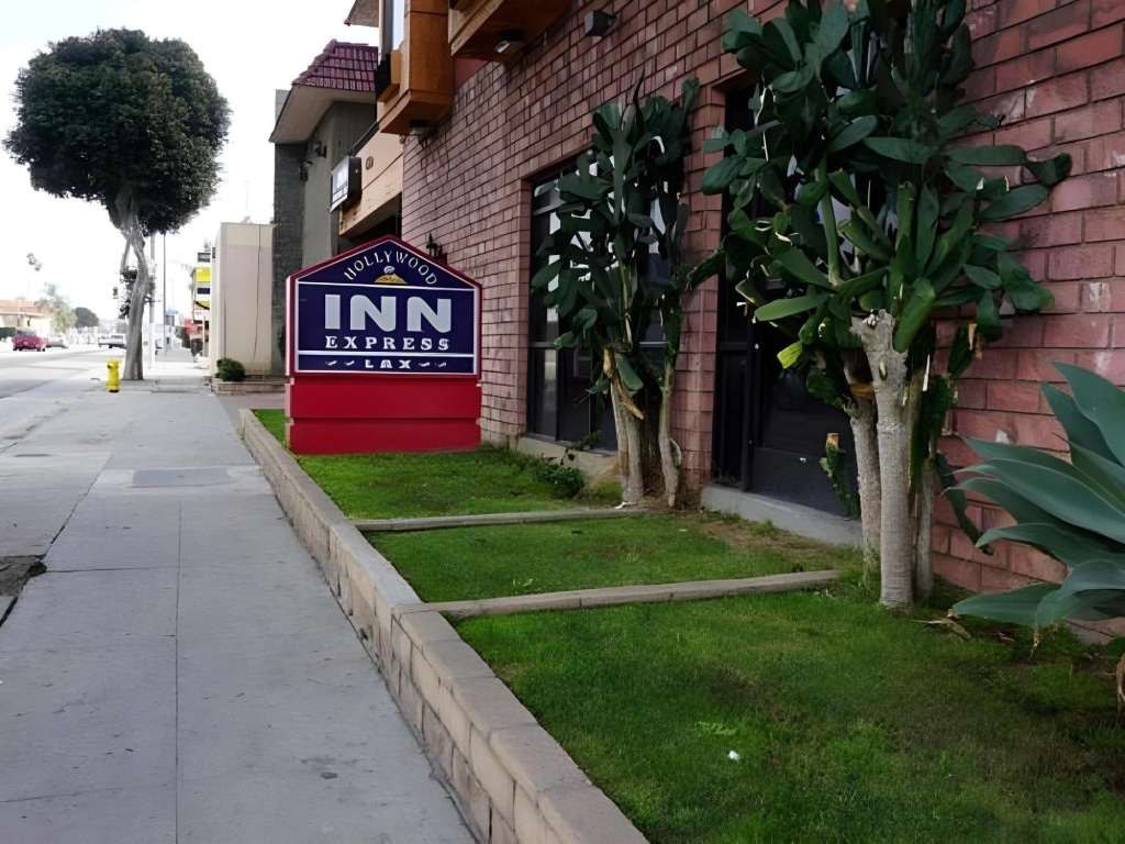 photo 1 of Hollywood Inn Express LAX