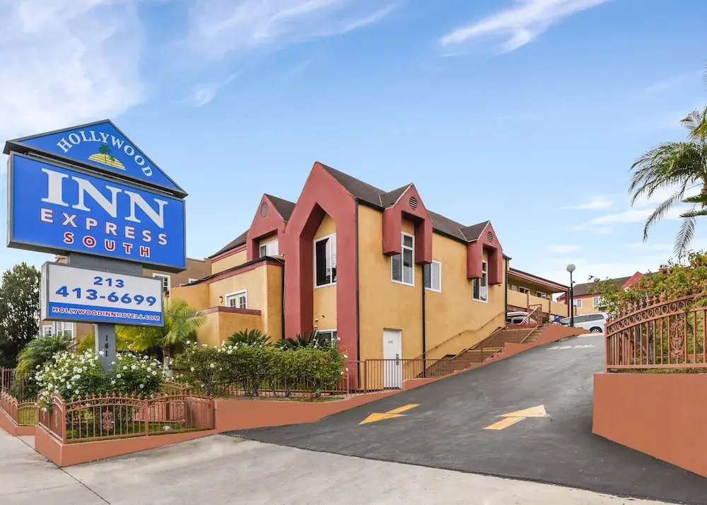 photo 1 of Hollywood Inn Express South