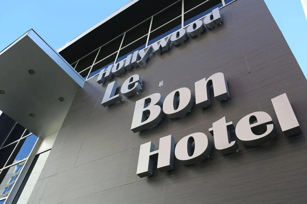 photo 1 of Le Bon Hotel Hollywood