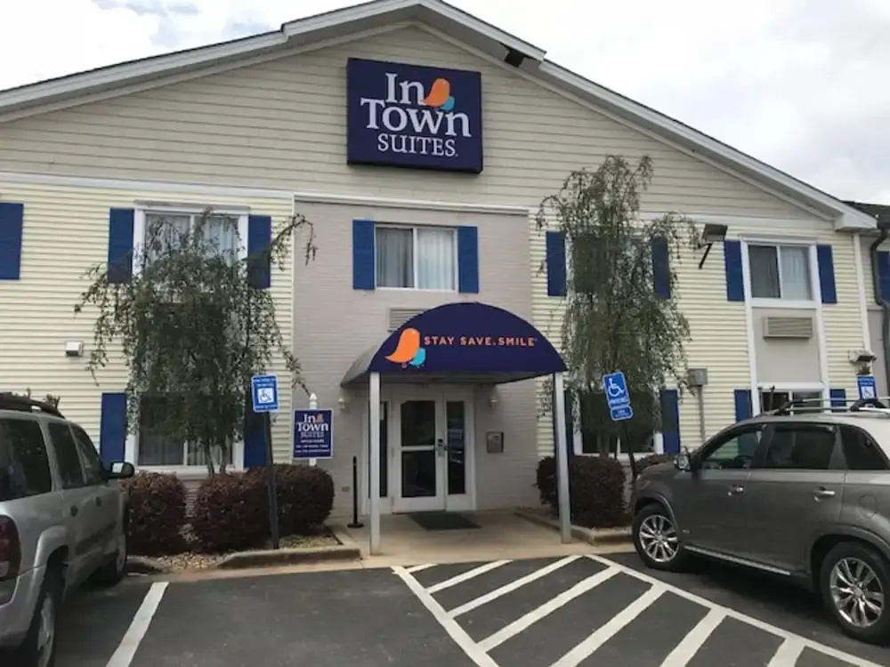 photo 1 of InTown Suites Extended Stay Decatur AL
