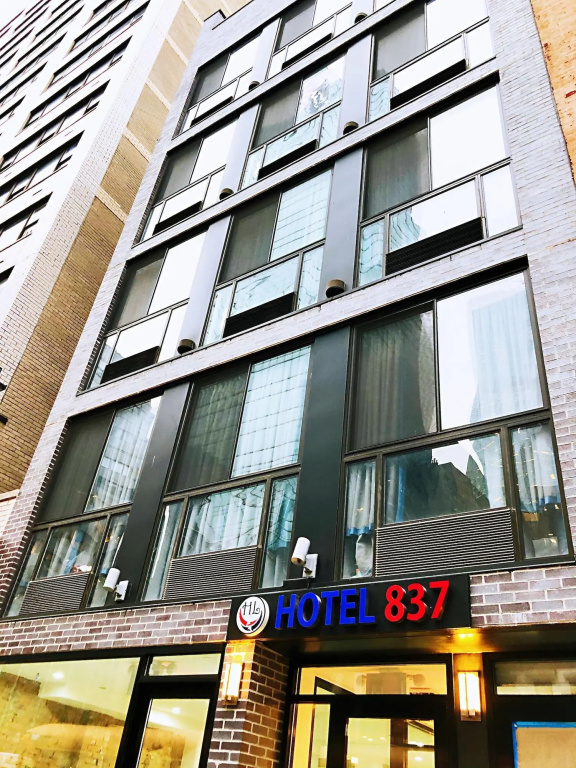 photo 1 of Hotel 837