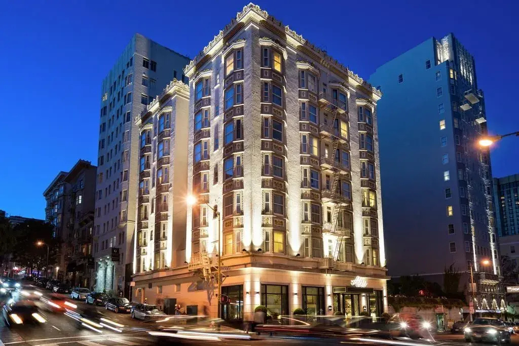 photo 1 of Staypineapple, An Iconic Hotel, The Loop