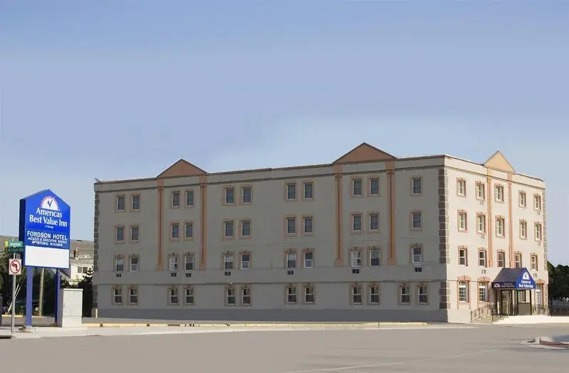 photo 1 of Hotel Chataura