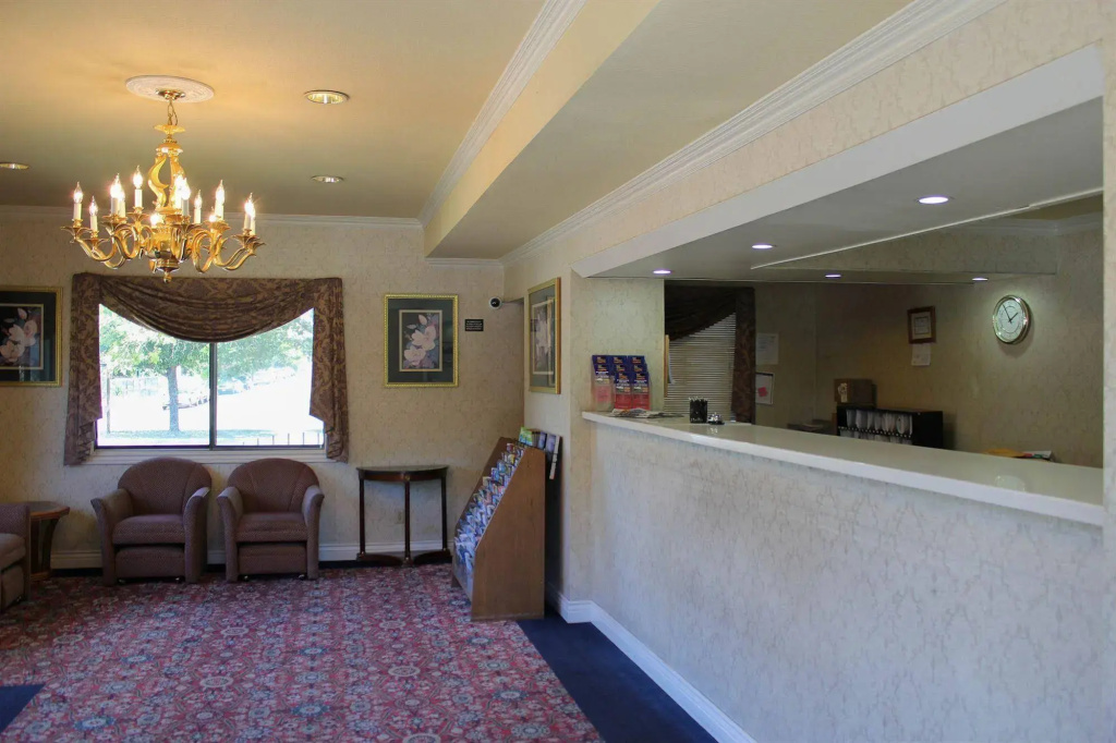 photo 1 of Signature Inn San Jose