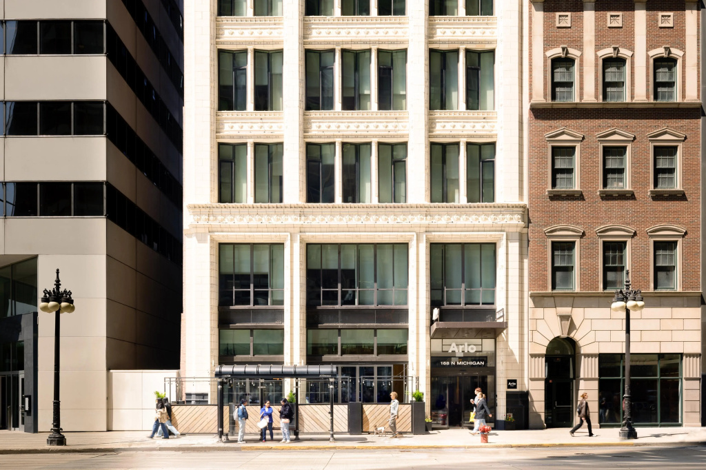 photo 1 of Arlo Chicago