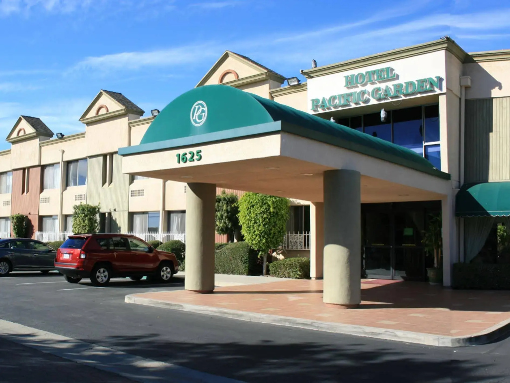 photo 1 of Hotel Pacific Garden