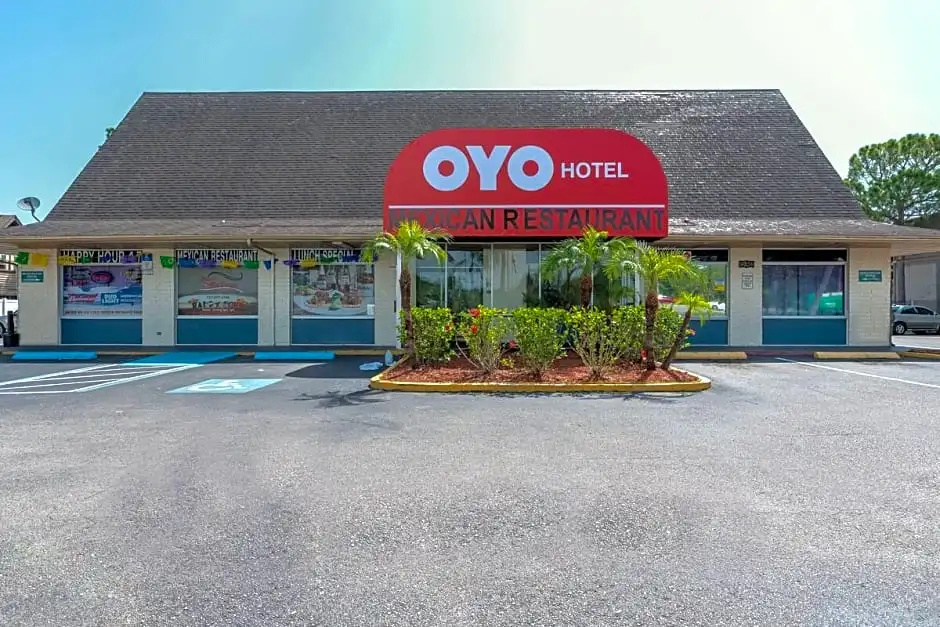 photo 1 of Hotel Pinellas Park - St. Petersburg North US-19