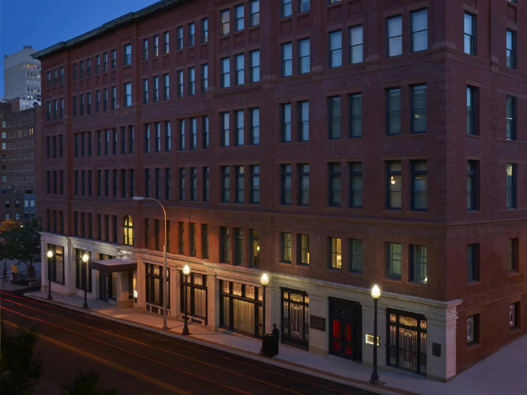 photo 1 of Hotel Savoy