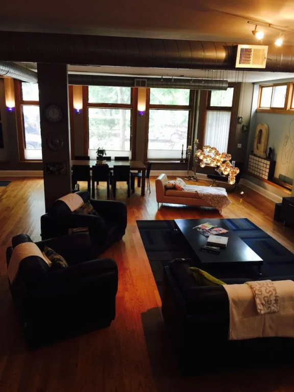 photo 1 of House 5863- Chicago's Premier Bed and Breakfast