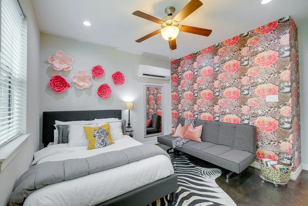 photo 1 of Houston Vacation Rental ~ 1 Mi to Downtown!