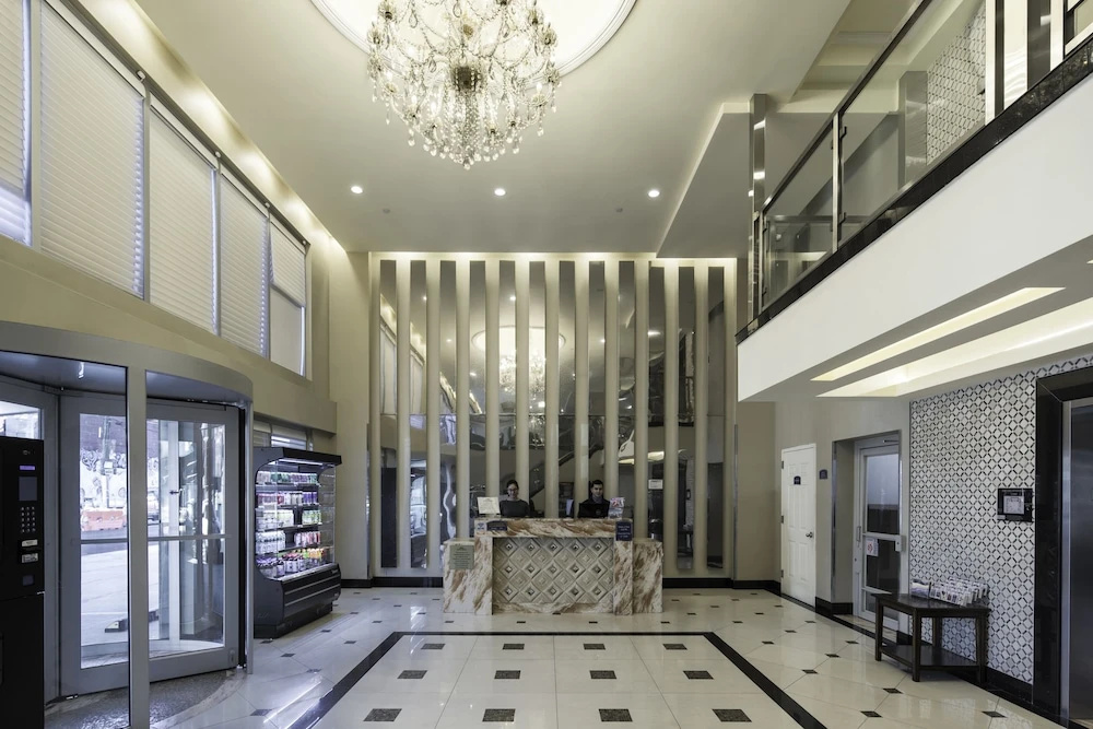 photo 1 of Howard Johnson by Wyndham Long Island City