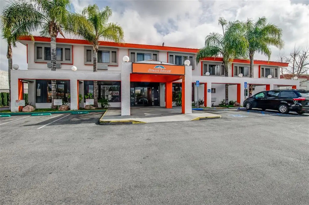 photo 1 of Howard Johnson Hotel & Suites by Wyndham Reseda