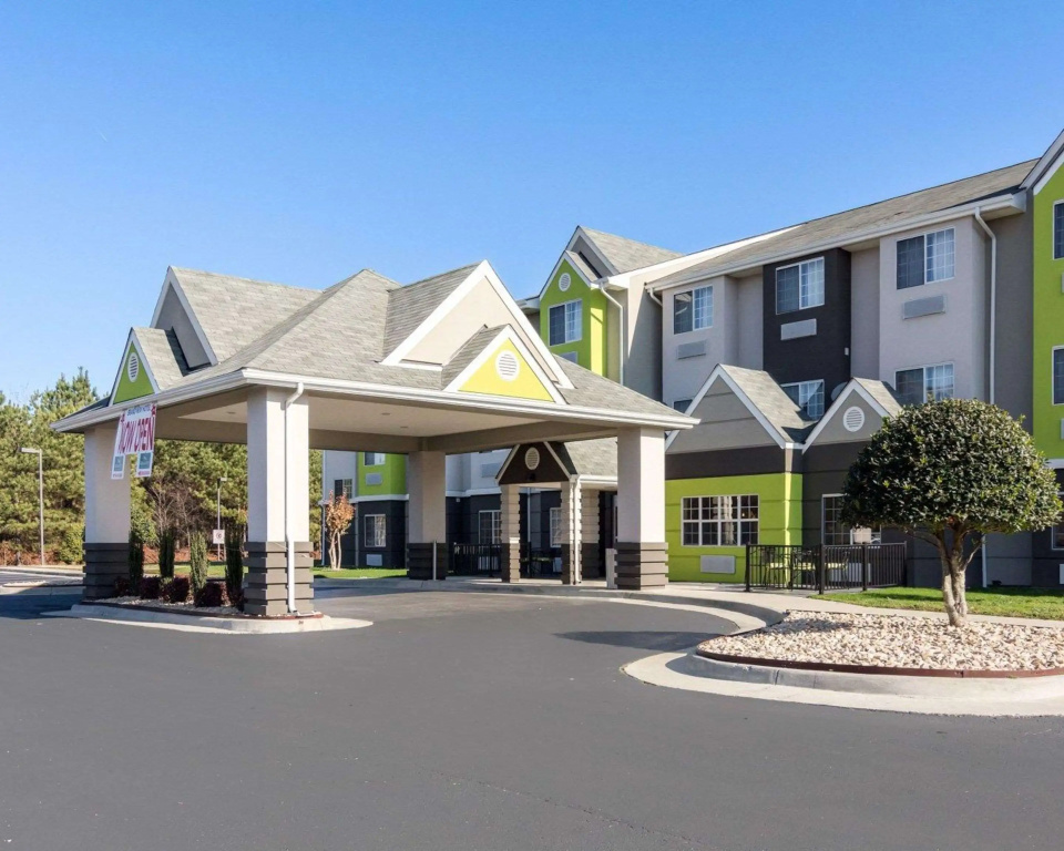 photo 1 of Quality Inn & Suites Ashland near Kings Dominion