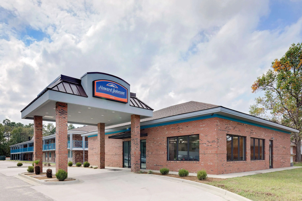 photo 1 of Howard Johnson by Wyndham Florence