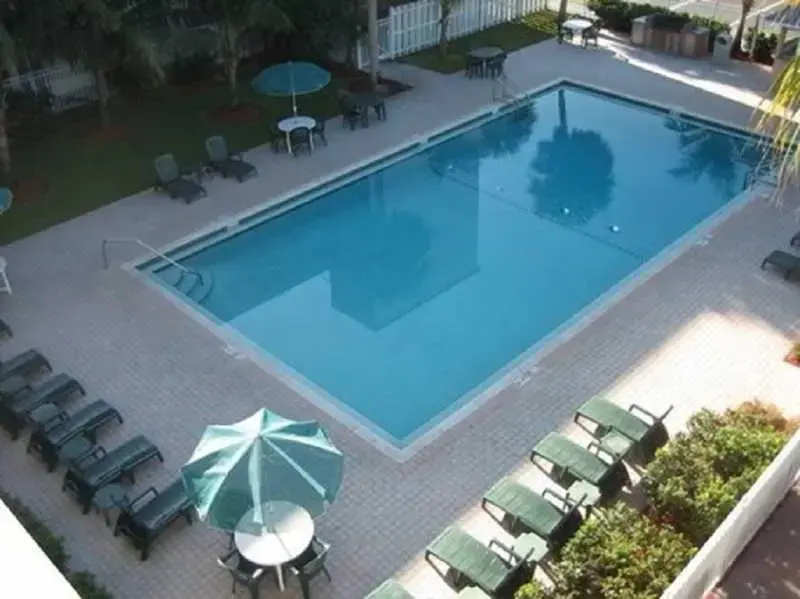 photo 1 of Howard Johnson Inn - Kissimmee Heritage Park