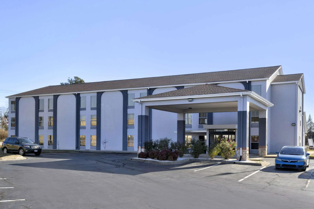 photo 1 of Quality Inn Spartanburg Northwest