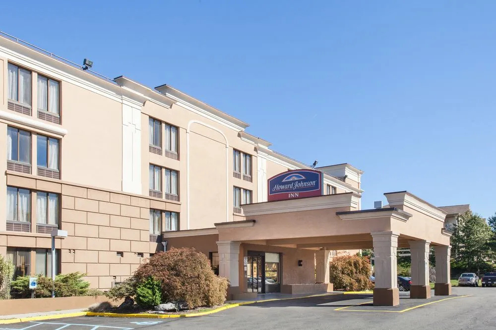 photo 1 of Howard Johnson Inn Suffern