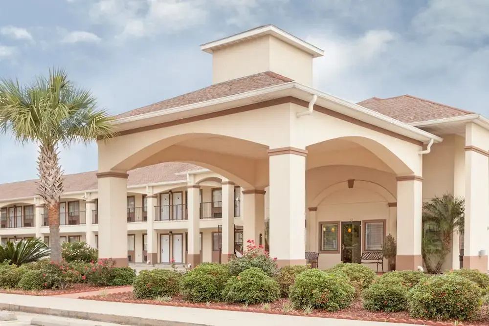 photo 1 of Howard Johnson Lafayette