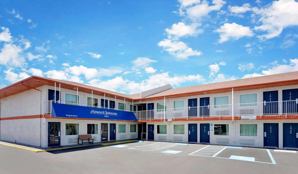 photo 1 of Motel 6 Las Vegas, NV - Strip