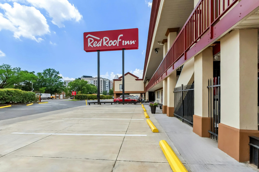 photo 1 of Red Roof Inn Washington, DC