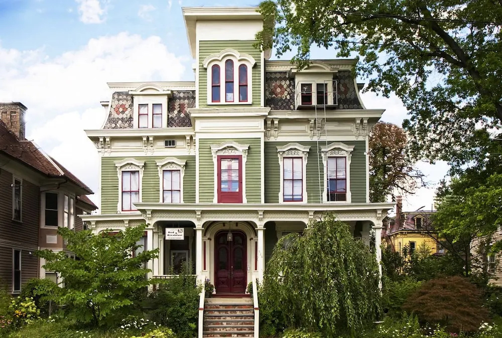 photo 1 of Hudson City Bed & Breakfast