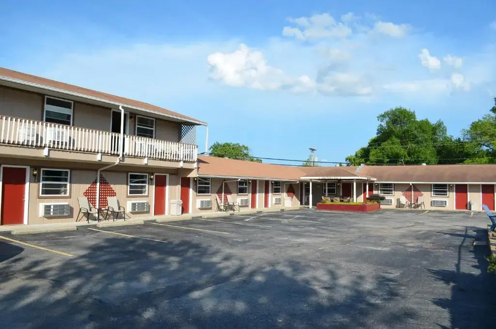 photo 1 of Hunter's Friend Resort