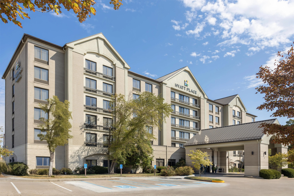 photo 1 of Hyatt Place Indianapolis Airport