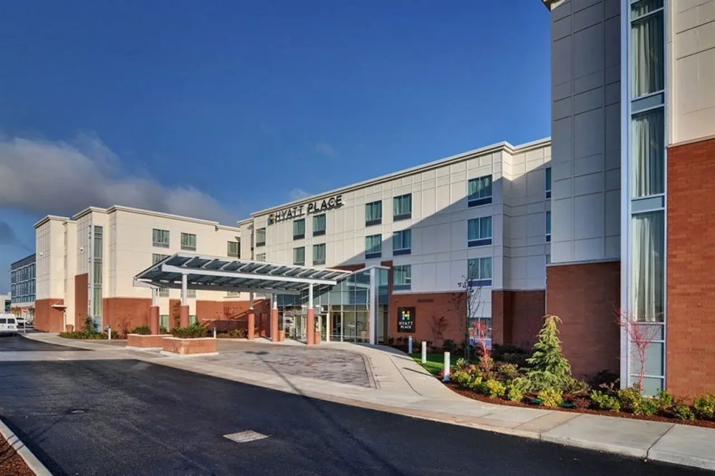 photo 1 of Hyatt Place Portland Airport