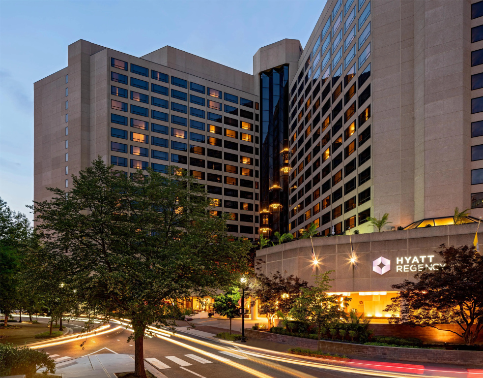 photo 1 of Hyatt Regency Crystal City at Reagan National Airport