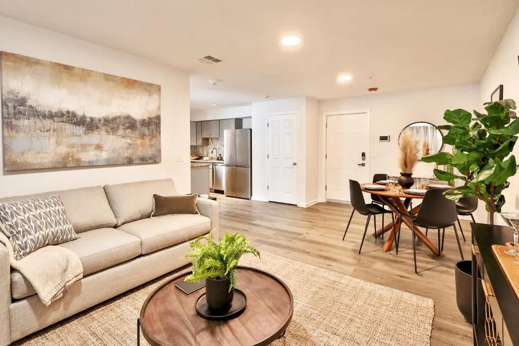 photo 1 of Hyatus at City Views
