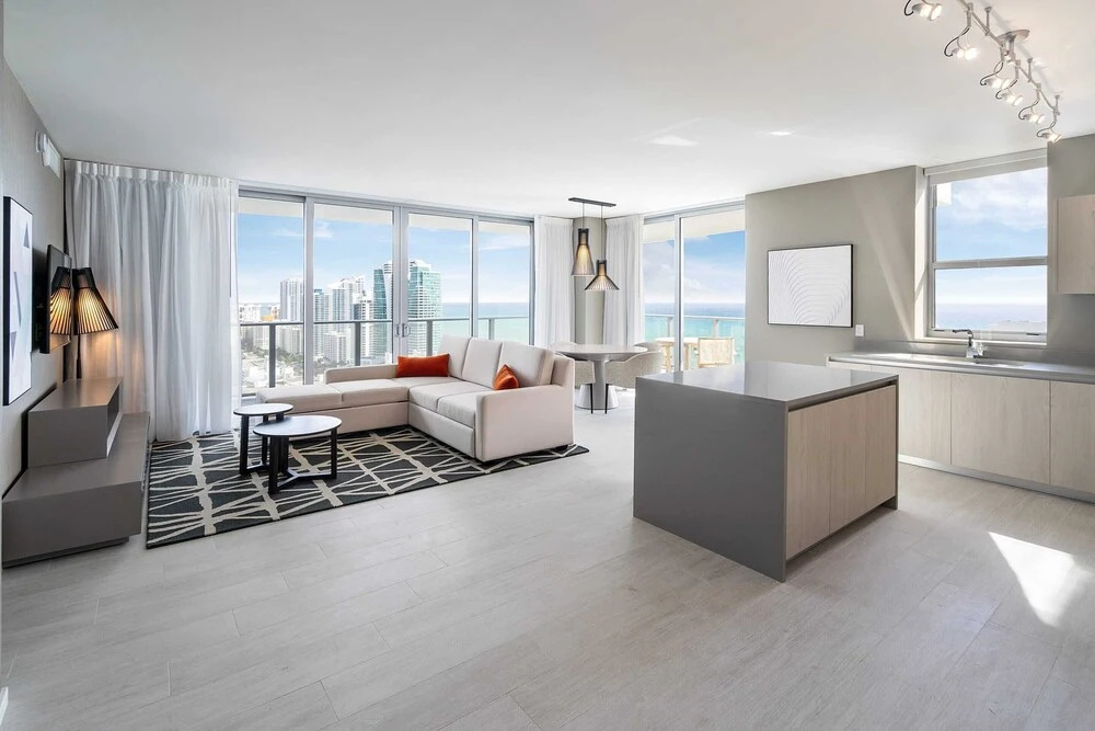 photo 1 of Hyde Beach House Hollywood Apartamento