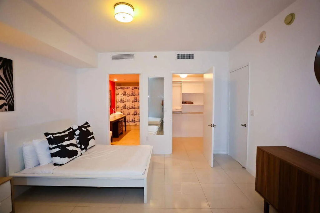 photo 1 of Icon Brickell