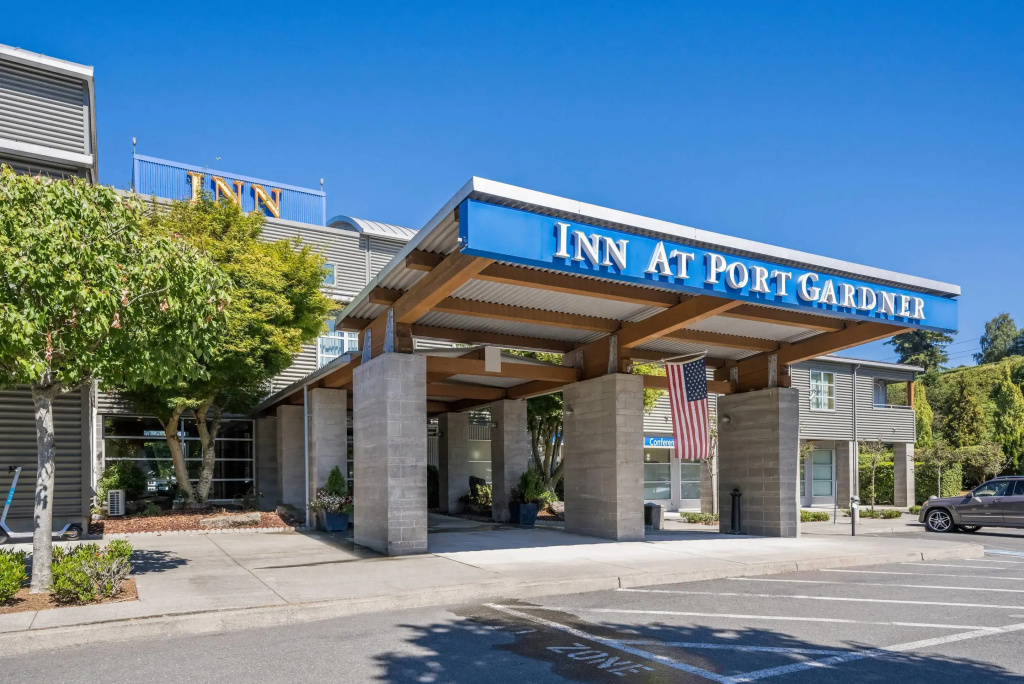 photo 1 of Inn at Port Gardner-Everett Waterfront, an Ascend Collection Hotel