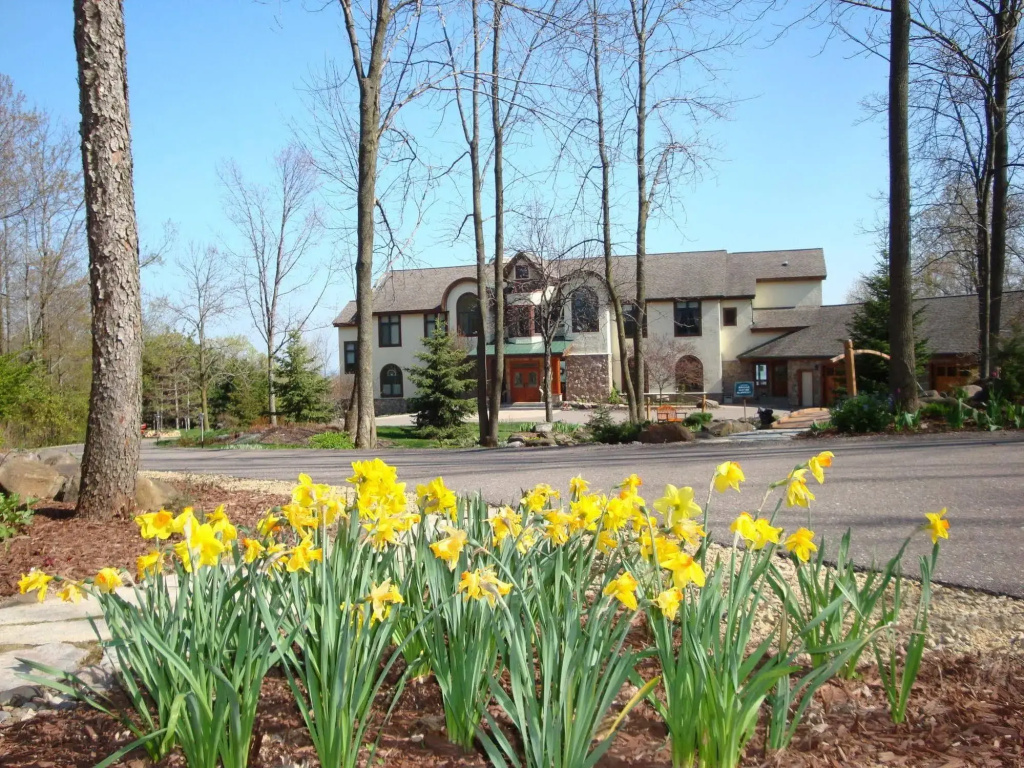 photo 1 of Inn At Wawanissee Point