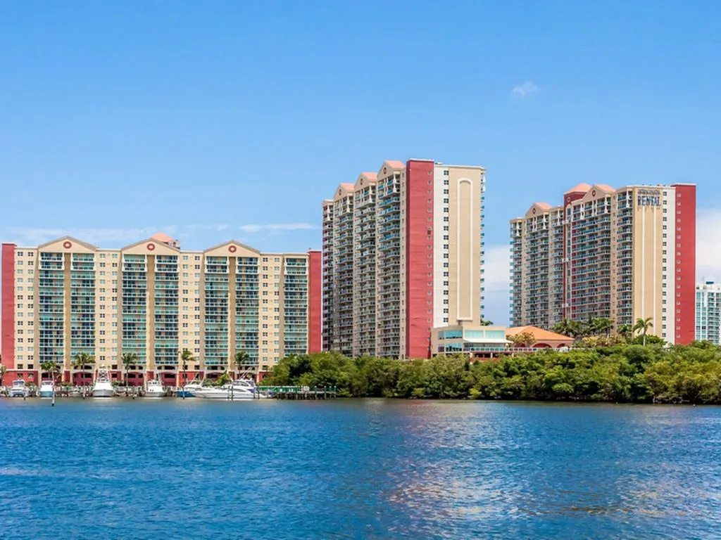 photo 1 of Intracoastal Yacht Club Apart-Hotel