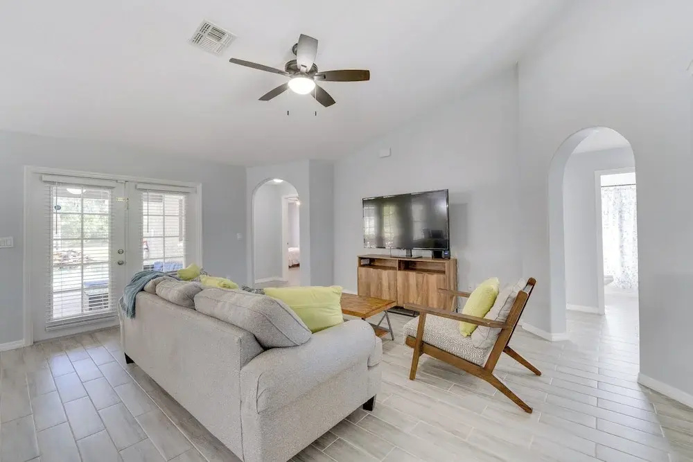 photo 1 of Inviting Home w/ Lanai & Pool in Kissimmee!