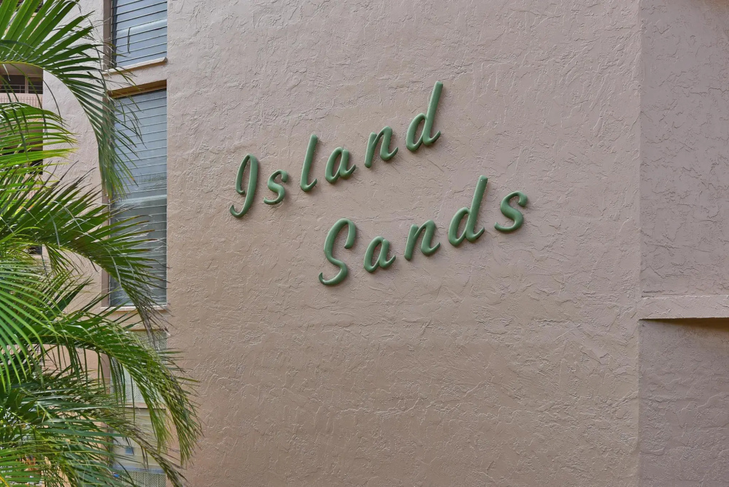 photo 1 of Island Sands 210