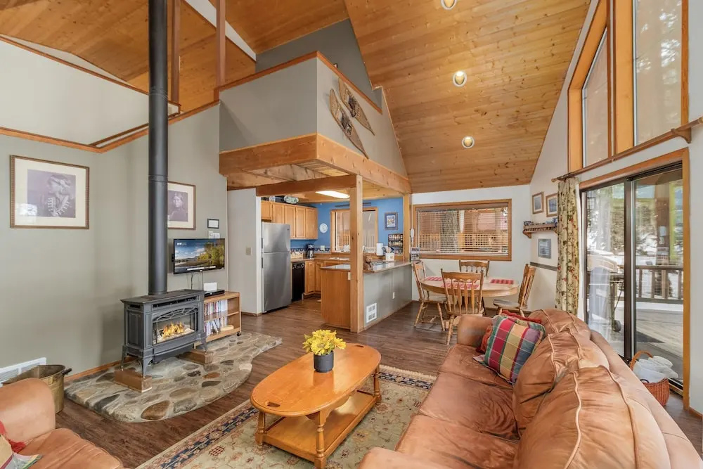 photo 1 of Jack's Cabin 2 Bedroom Home by NW Comfy Cabins