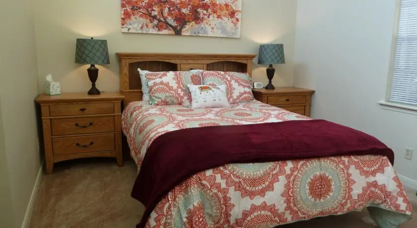 photo 1 of Jodees Place
