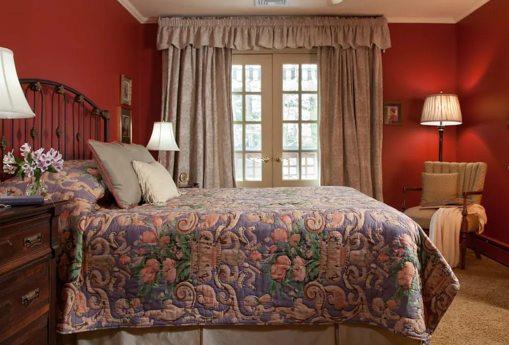 photo 1 of Journey Inn Bed & Breakfast
