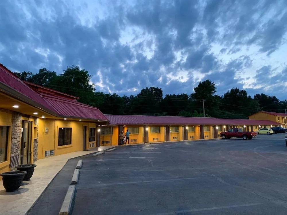 photo 1 of Journey Inn