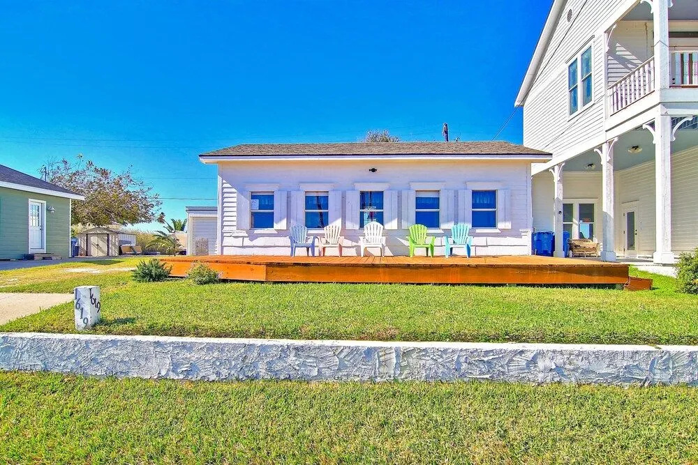 photo 1 of Joys Beach 1 Bedroom Cottage by RedAwning