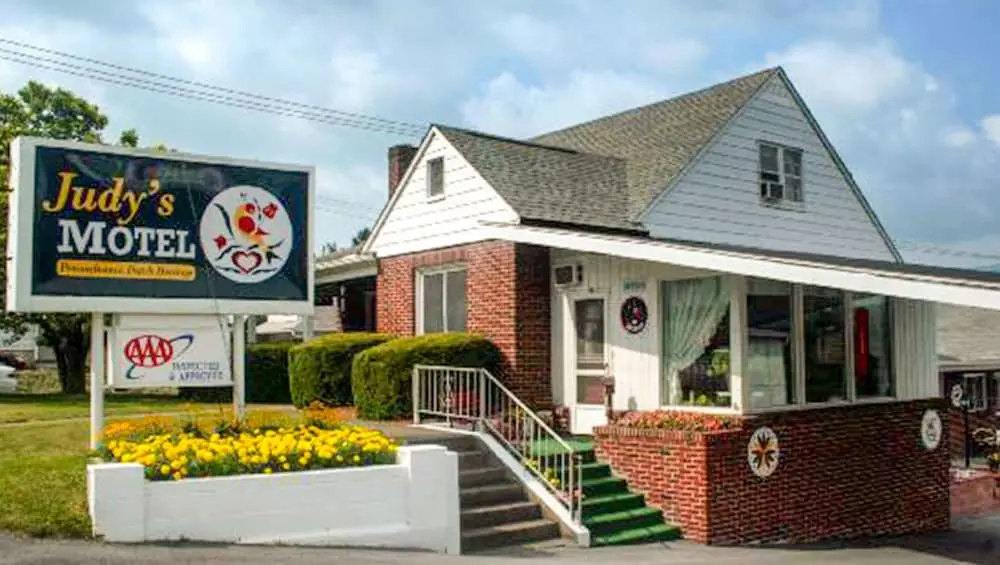 photo 1 of Judy's Motel Bedford