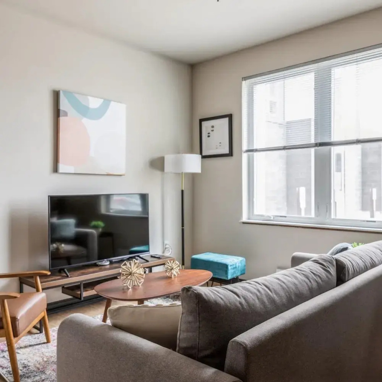 photo 1 of Kasa Relax in Your Spacious 1BD Pet Friendly Milwaukee