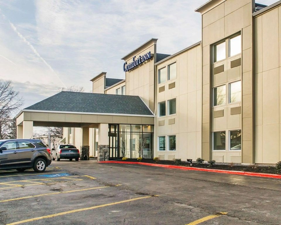 photo 1 of Comfort Inn Mayfield Heights Cleveland East
