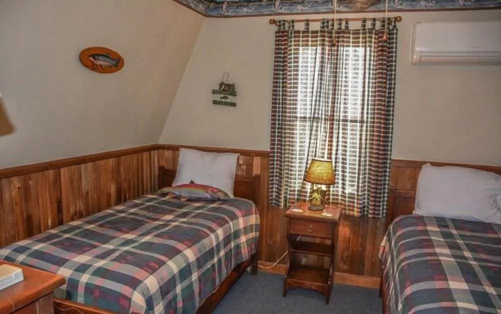 photo 1 of Kingdom Cabin 1