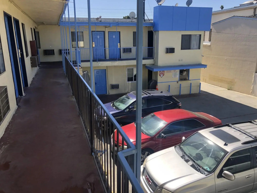 photo 1 of Kings Castle Motel