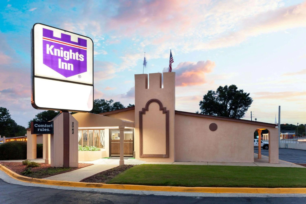 photo 1 of Knights Inn Tucker