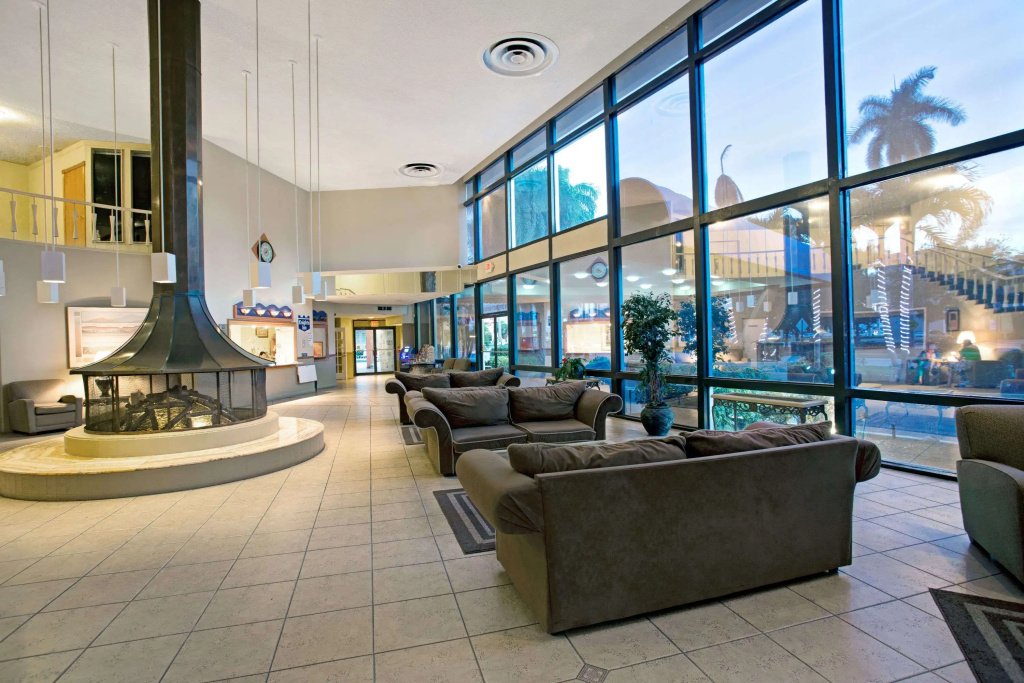 photo 1 of Knights Inn Hallandale